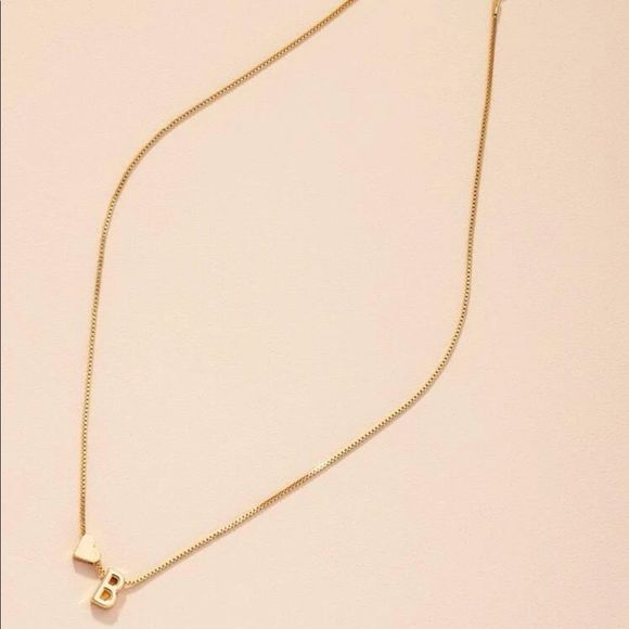 Gold chain necklace initial letter B gold heart charm - Picture 2 of 2